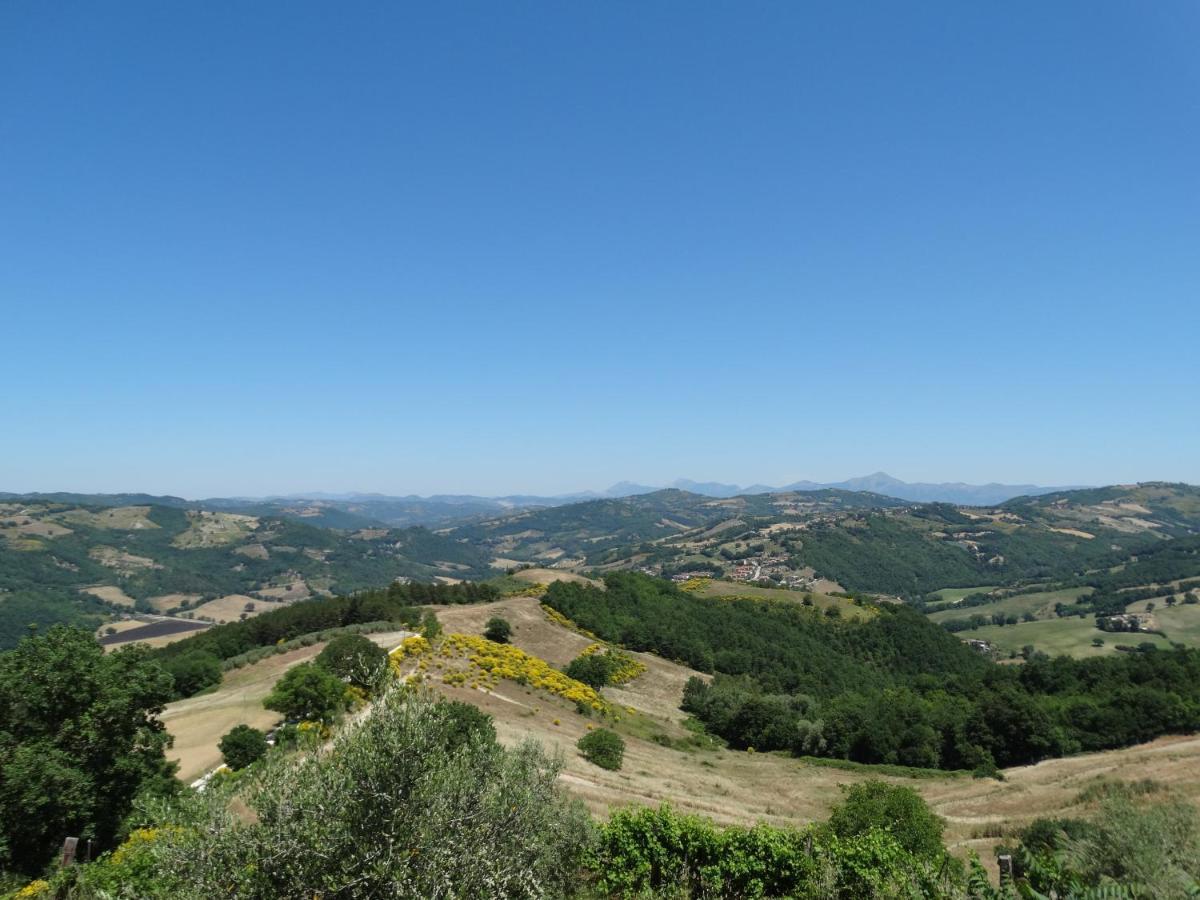 Agriturismo La Terrazza Valfabbrica Eksteriør bilde