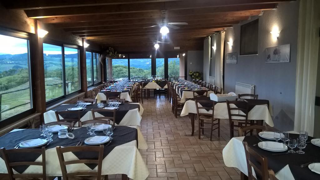Agriturismo La Terrazza Valfabbrica Eksteriør bilde